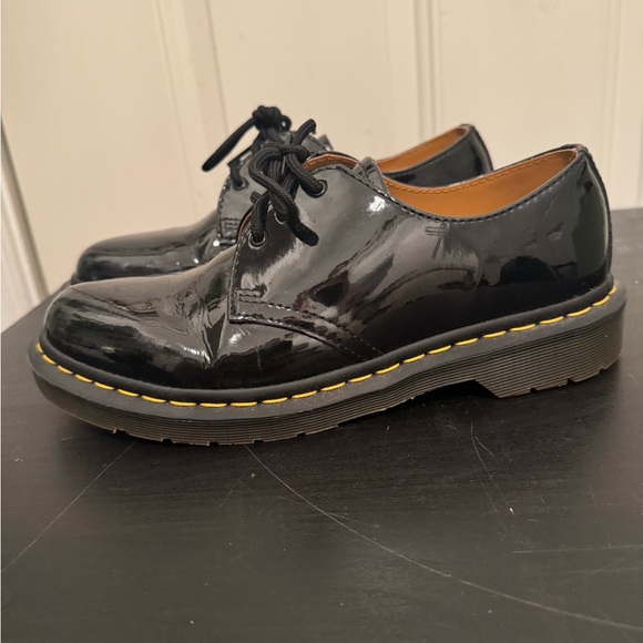 Dr Doc Martens Black Shiny Patent Oxford Women’s 8 - Picture 1 of 7